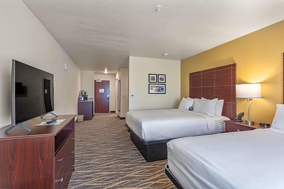 Cobblestone Hotel & Suites - De Pere