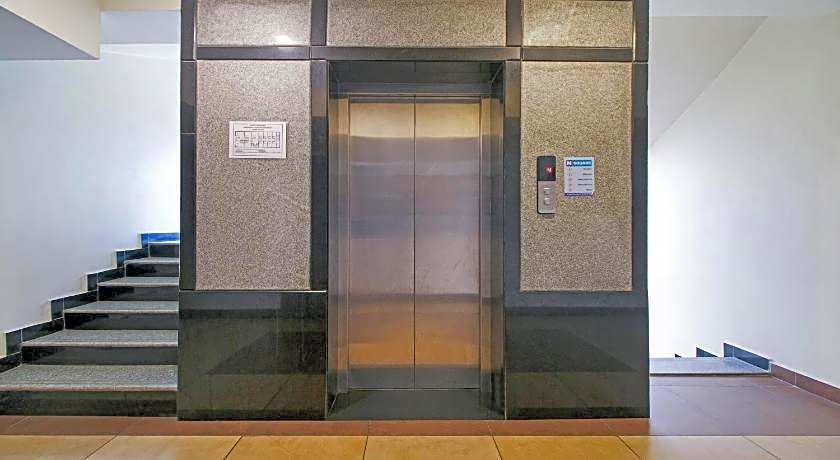 Itsy Hotels N Square