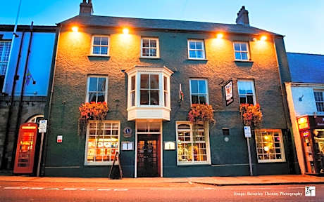 Old Kings Arms Hotel