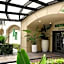 Burton House, Beverly Hills, A Tribute Portfolio Hotel
