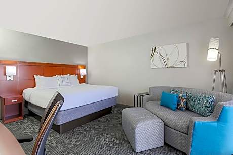 King Room with Sofa Bed and Balcony