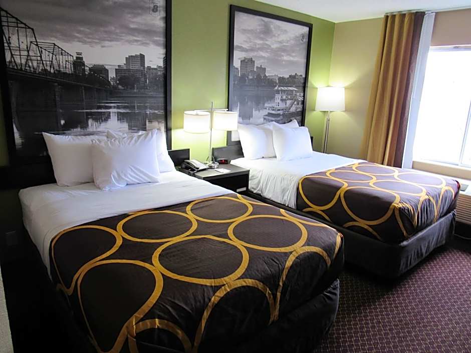 Super 8 by Wyndham New Cumberland