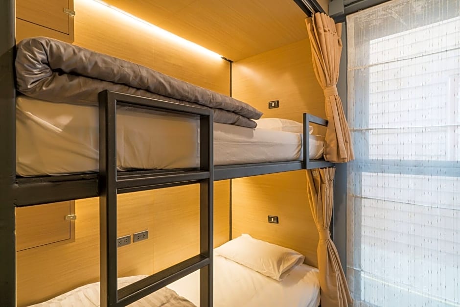 Sleep Box Patong Hostel