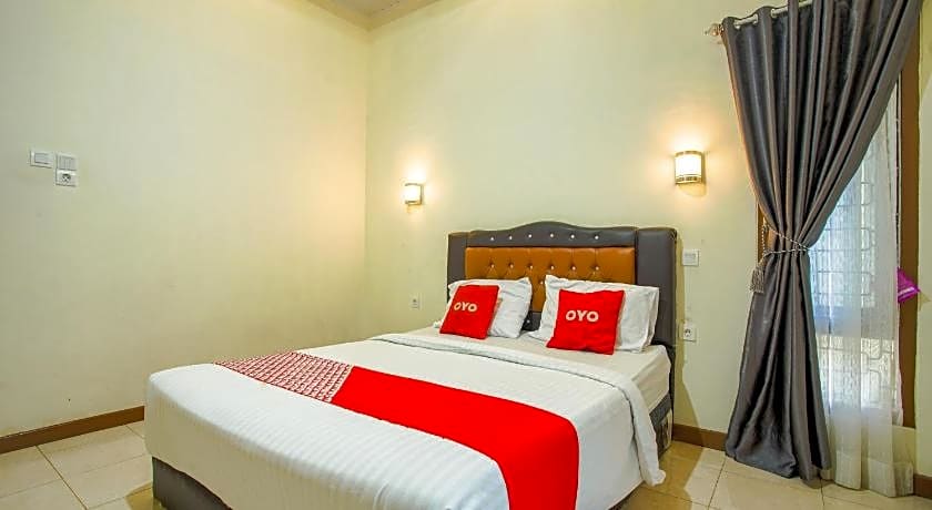 Capital O 90643 Suri Guest House Syariah