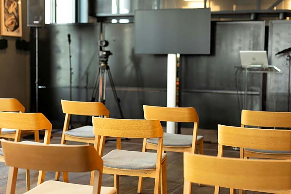 Moxy Brussels City Center