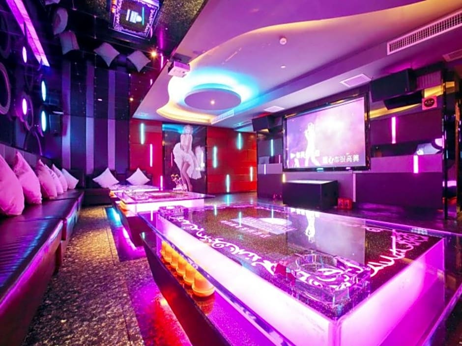 Days Hotel and Suites Yangjiang