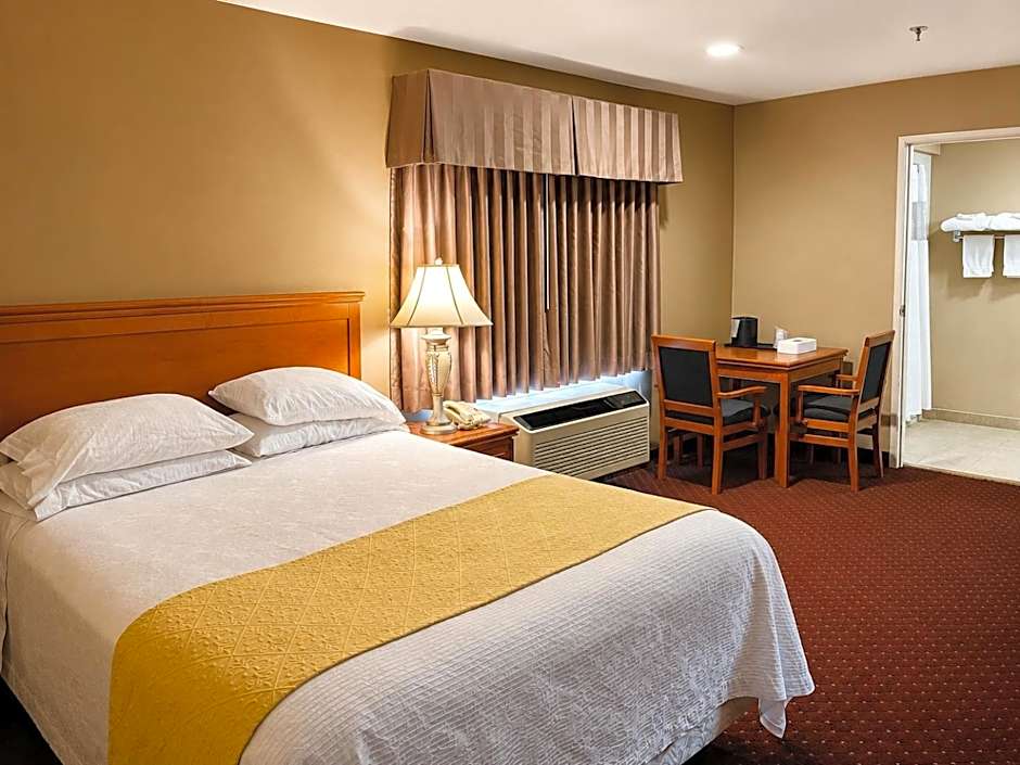 Burbank Inn and Suites