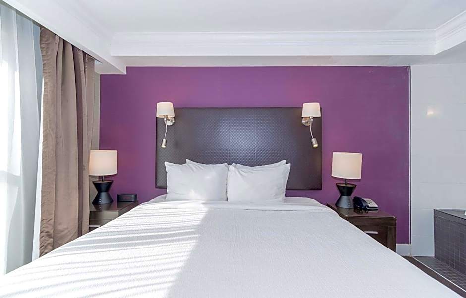 Sandman Signature Kamloops Hotel