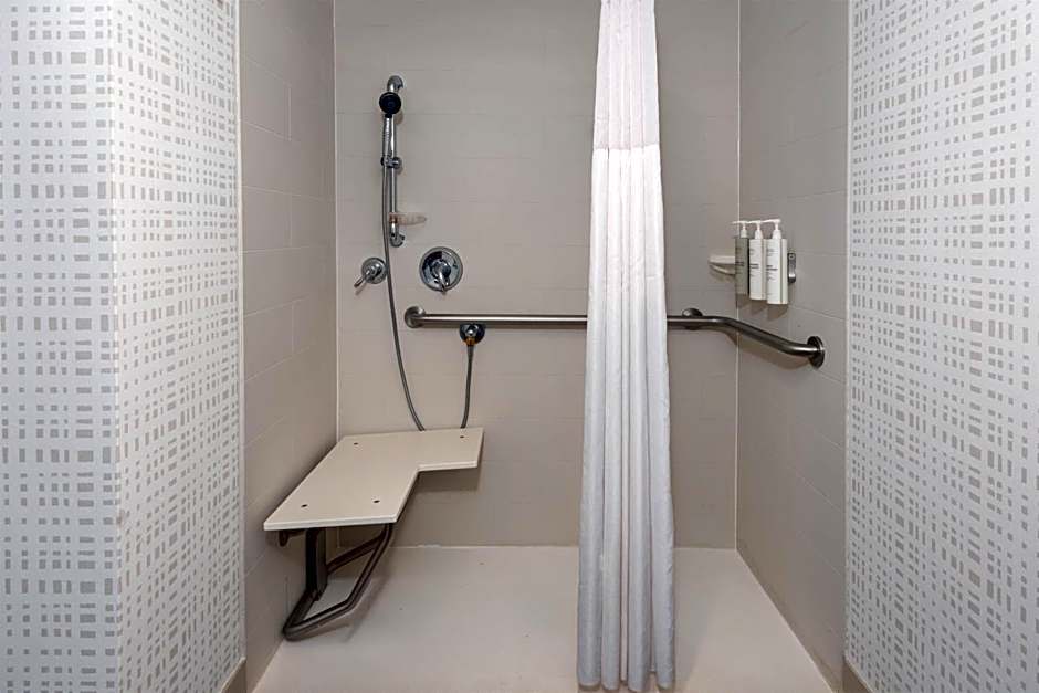 Hampton Inn & Suites Springfield Downtown