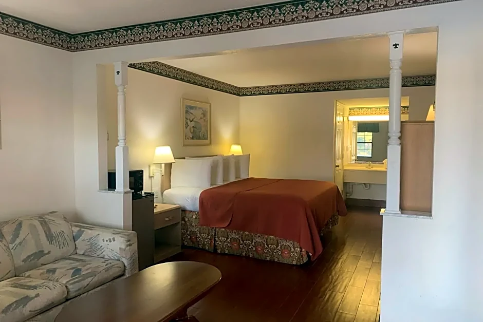 Travelodge by Wyndham Suites St Augustine