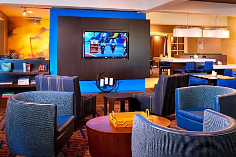 Courtyard by Marriott Detroit Utica