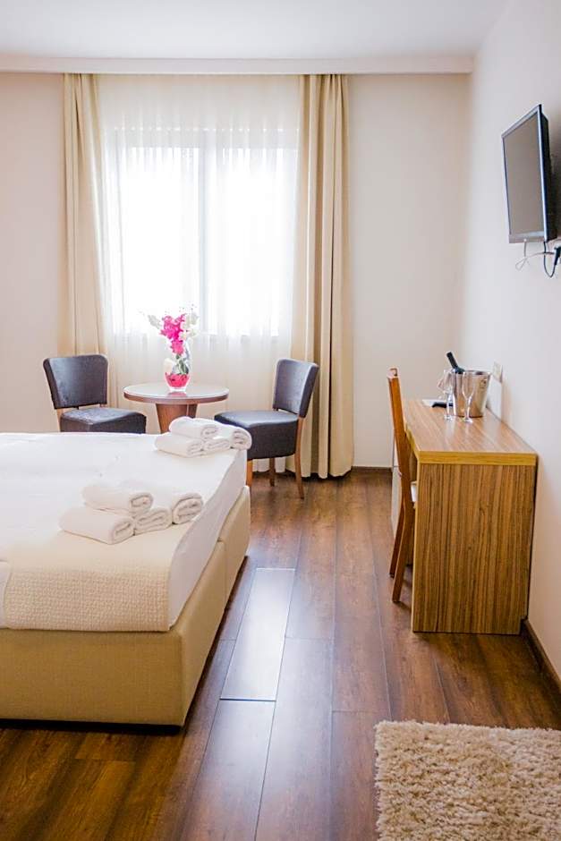 Hotel Luna