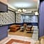 HOTEL REGIS