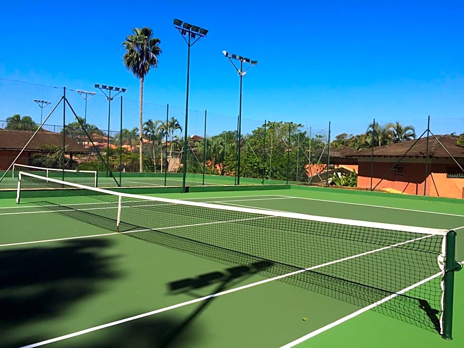 Juquehy - Condomínio de Frente para o Mar - Piscina Aquecida - Quadra de Tenis