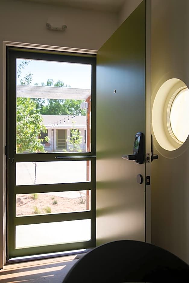 Talbot Commons Hotel