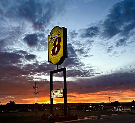 Super 8 by Wyndham Miles City