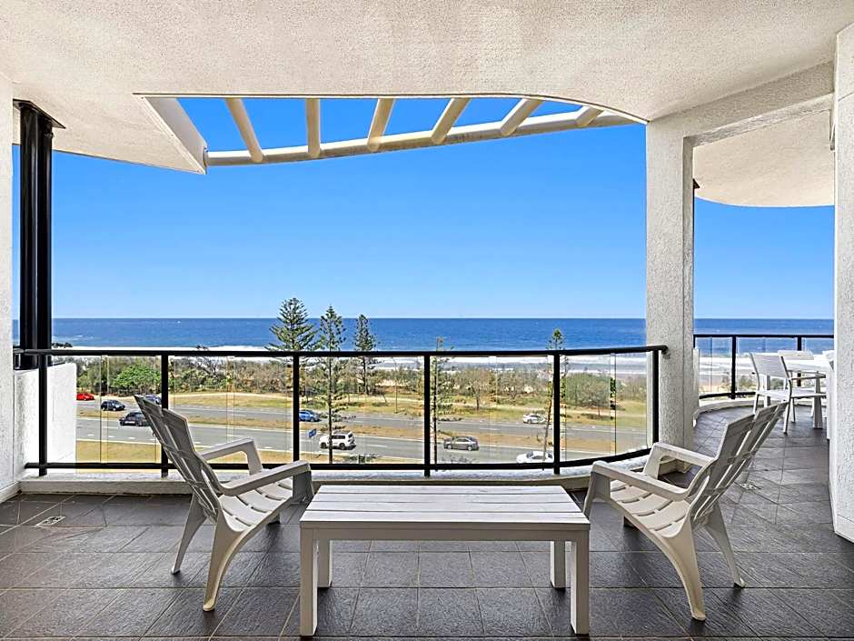 Meridian Alex Beach Apartments