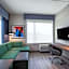 La Quinta Inn & Suites by Wyndham Chattanooga Downtown/South