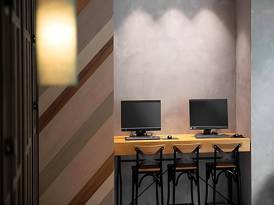 Royal Group Hotel Xiong Zhong Branch