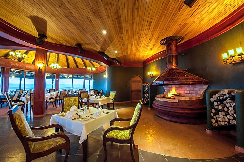 Lake Nakuru Sopa Lodge
