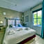 Hotel Restaurant Le Gardon - Pont du Gard