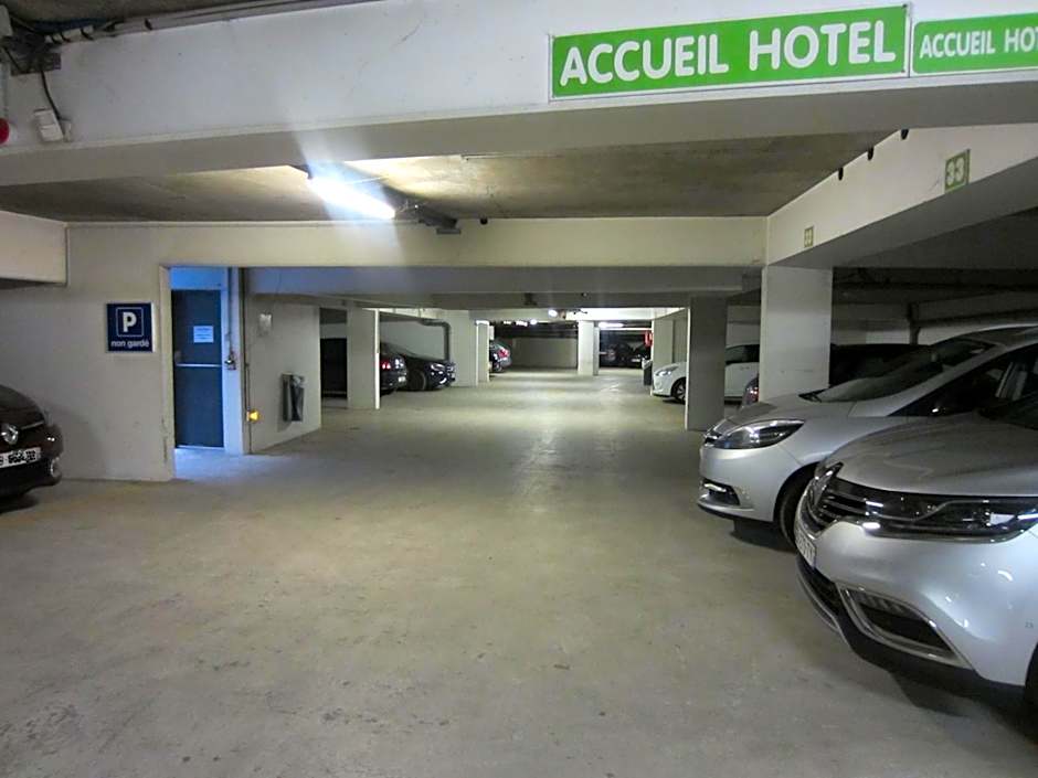 B&B HOTEL Paris 17 Batignolles