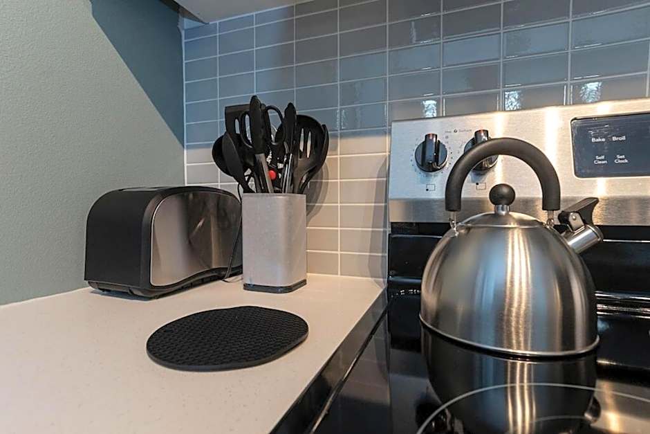 Self Check-in-washer-dryer-4ksmart Tv-king Bed-gym