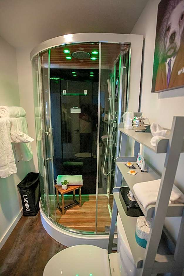 EO Bungalows, Black Hills