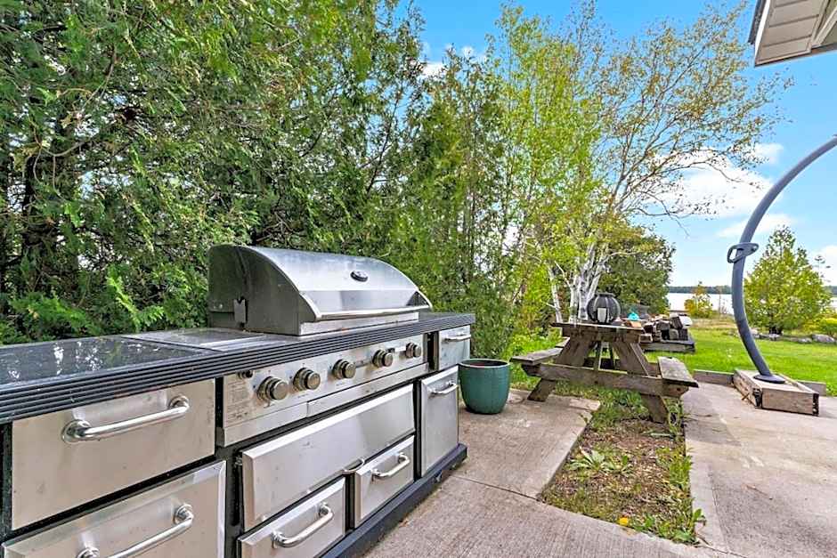 Georgian Legendary Tobermory Retreat With Hot Tub