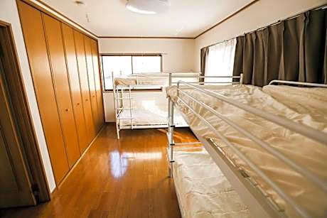 Bed in 4-Bed Mixed Dormitory Room