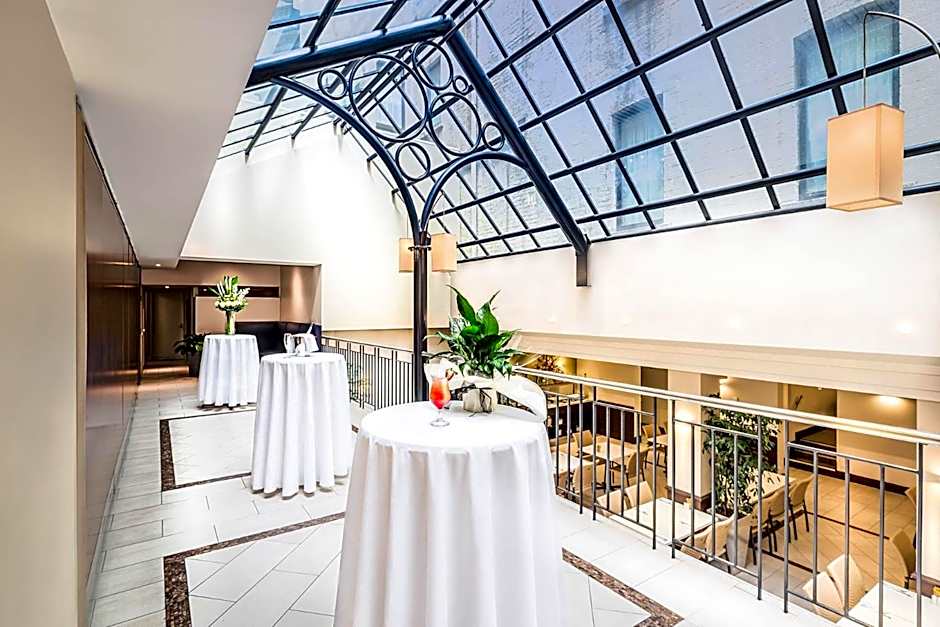 Batman's Hill on Collins