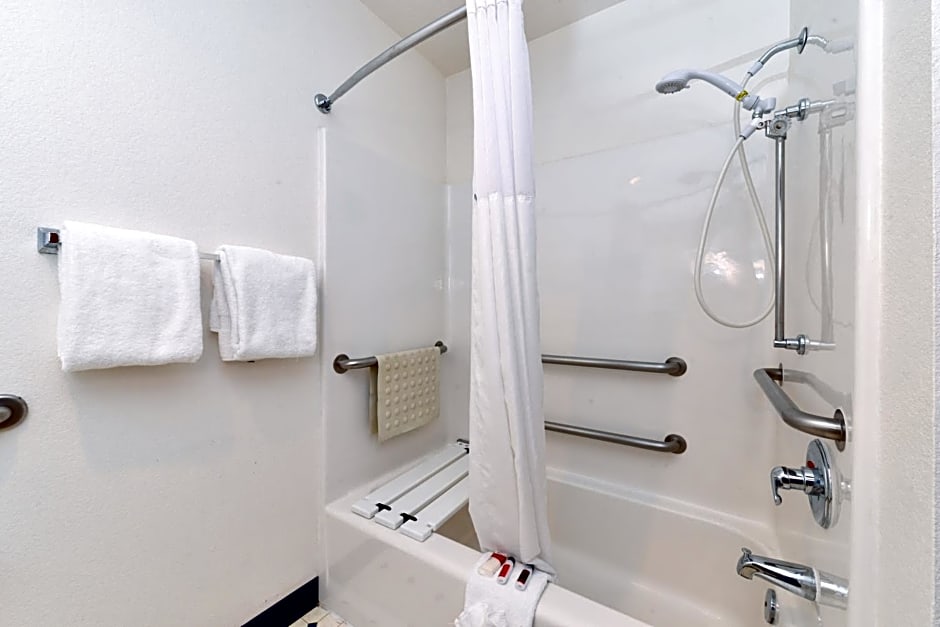 Hotel Ruby Sandpoint