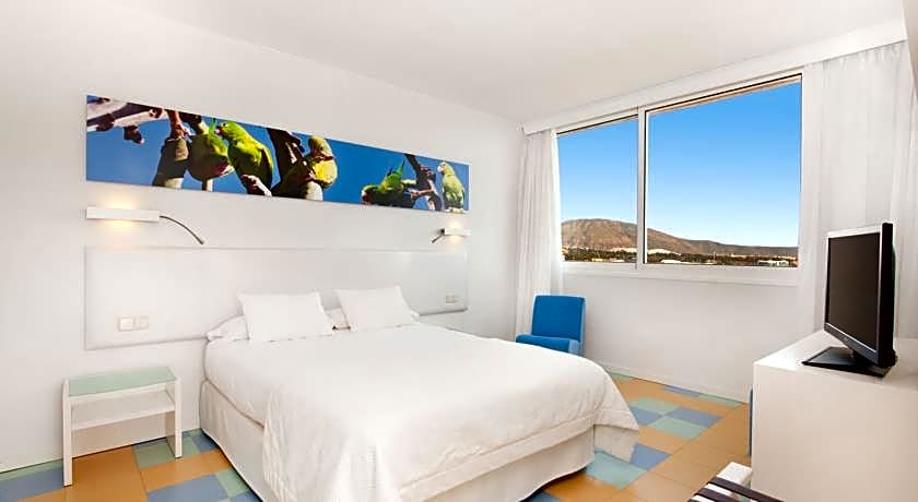 Iberostar Waves Bouganville Playa