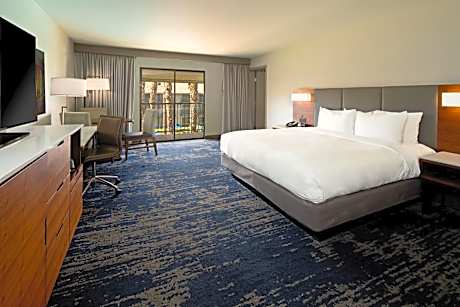 King Room with Balcony