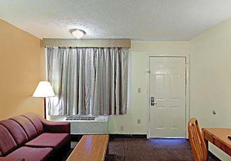 Rodeway Inn Canton I-55