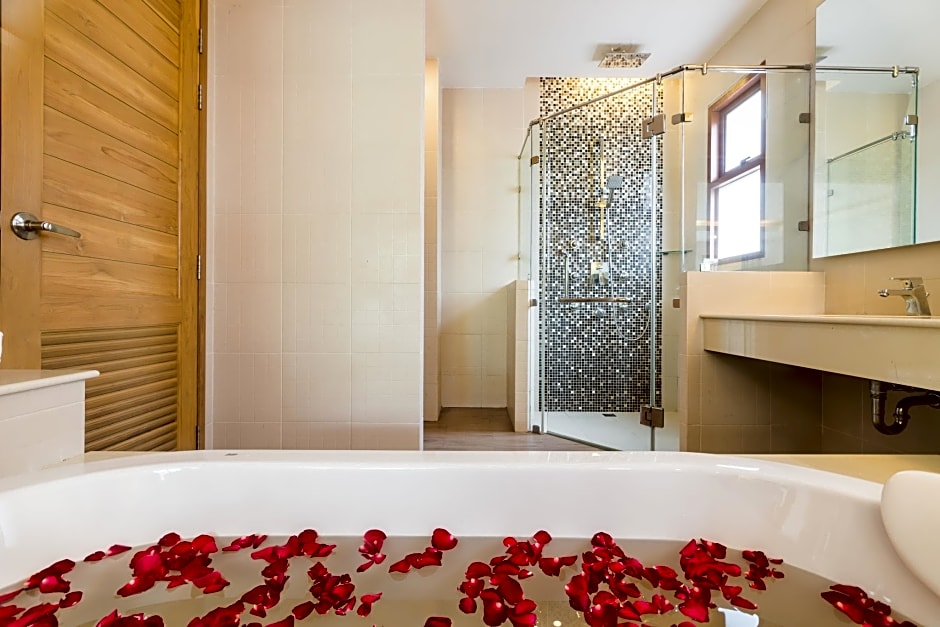 Ayrest Hua Hin Hotel