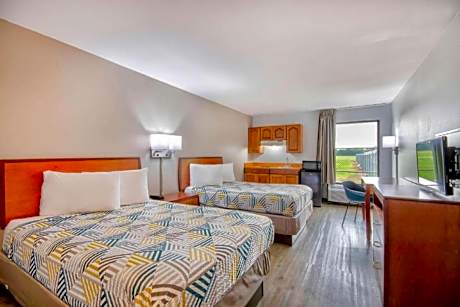 Studio with Two Double Beds - Smoking