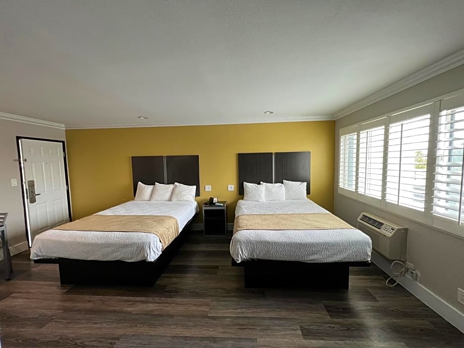 Deluxe Inn Hawthorne/ LAX