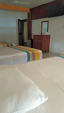 OCEAN OCEAN VIEW WITH AIR COND FOR 6 PEOPLE