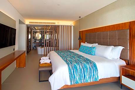 Elegance Club Swim Up Suite with Outdoor Jacuzzi (Adults only, 18+) - Free WiFi