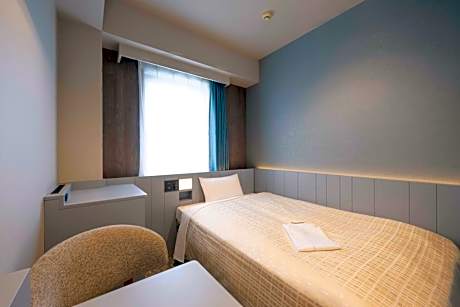 [Renovated] Double Non-Smoking 2 Pax (Room size 12 SQM, Bed width 140 cm)