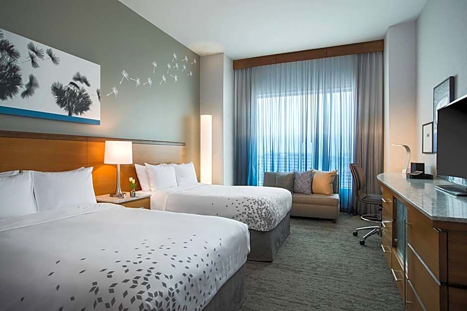 Renaissance by Marriott Schaumburg Convention Center Hotel