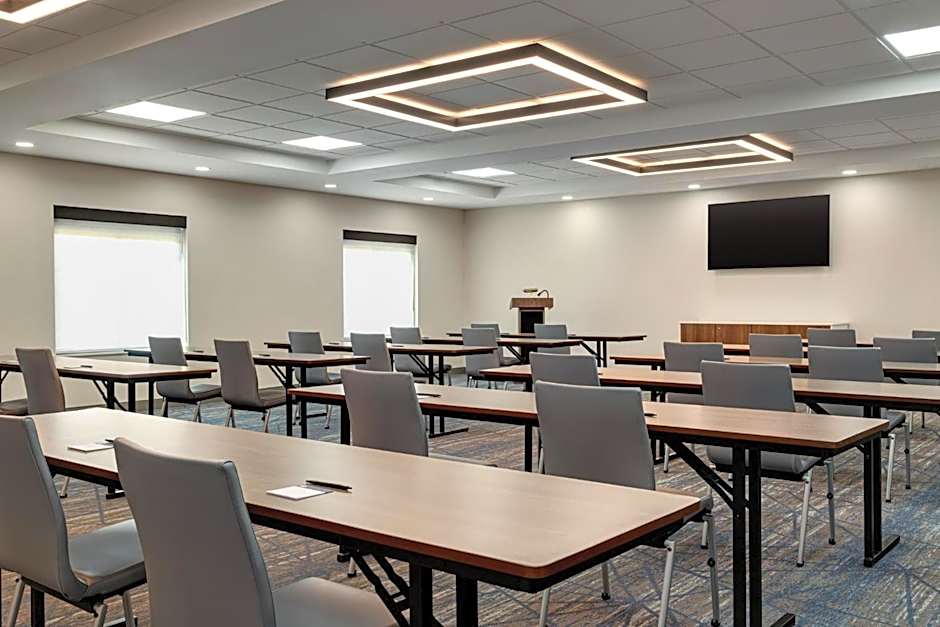 Holiday Inn Express Hotel and Suites Forrest City By IHG