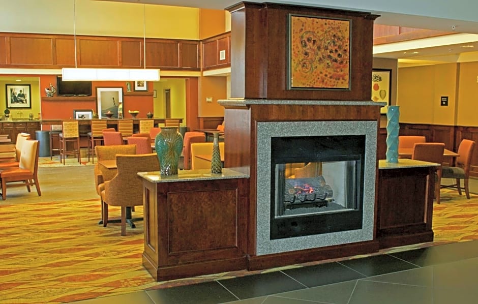 Hampton Inn By Hilton & Suites Norfolk-Airport, Va