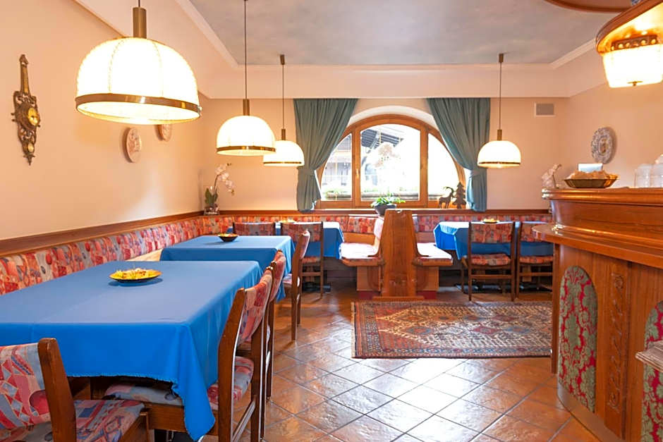 Hotel Garni Rin Da Rin