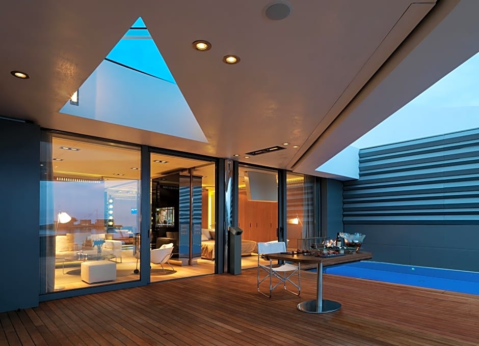 Elounda Beach Hotel & Villas, a Member of the Leading Hotels of the Wo