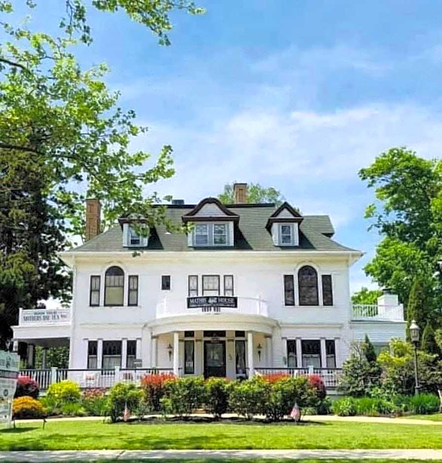 Mathis House, A Victorian Bed & Breakfast and Tea Room at 600 Main