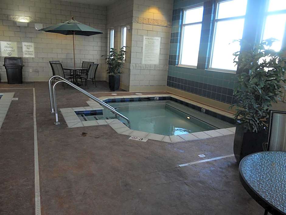 Hawthorn Suites by Wyndham Dickinson