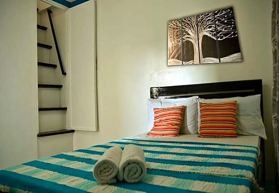 AA Travellers Pad Hotel
