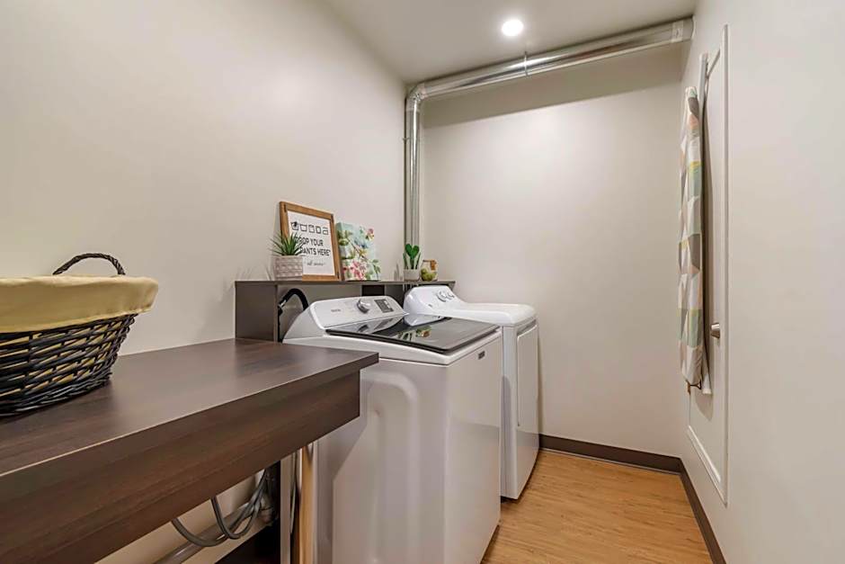 Villa Inn & Suites, SureStay Collection by Best Western